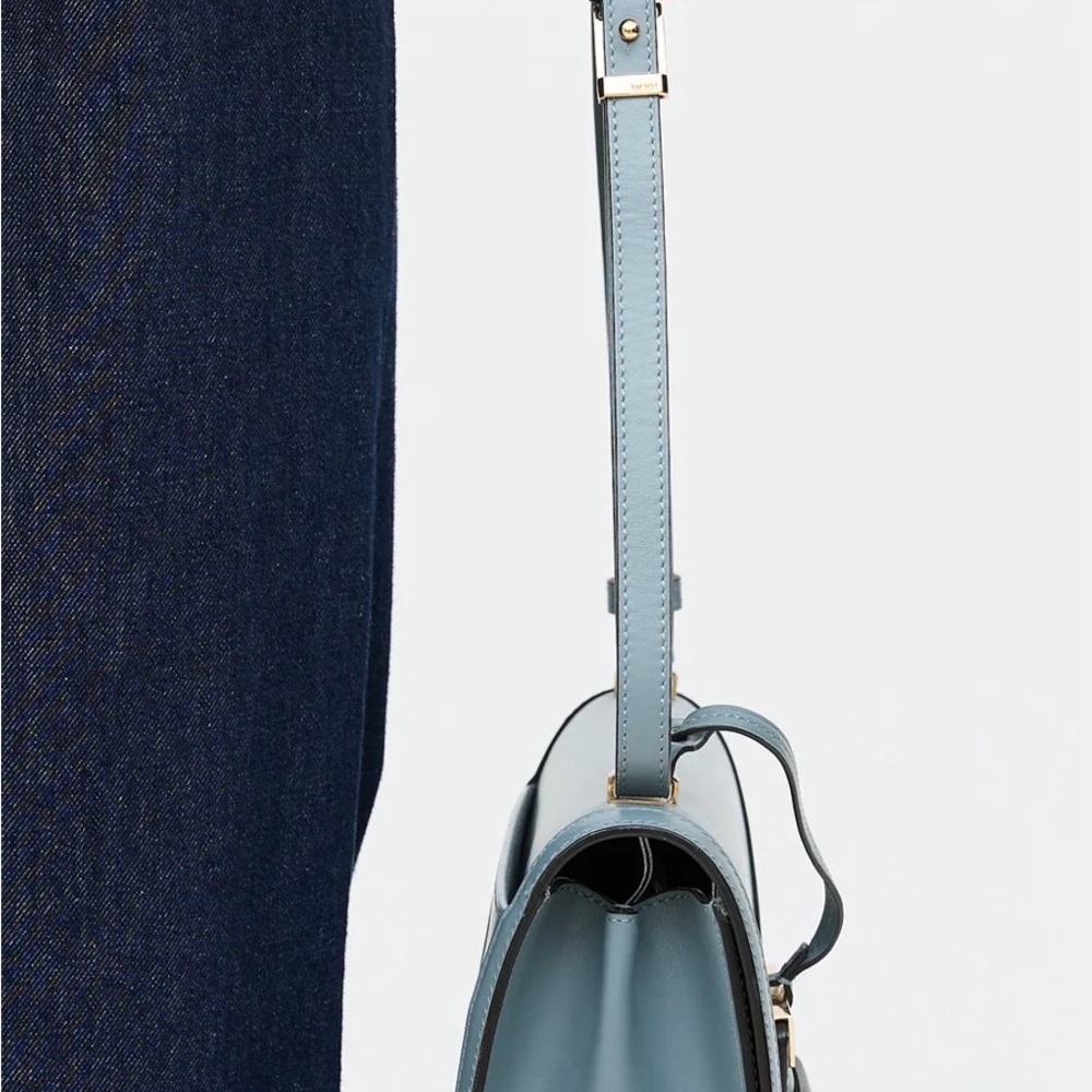 Loewe medium Barcelona Blue Handbag - Picture 4 of 4